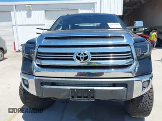 2016 Toyota Tundra SR5 z VIN 5TFDW5F16GX568087, wystawiony jako IAAI lot #42061804 z przebiegiem 113 906 mil mil oraz . Historia ofert i sprzedaży dostępna na DreamBid. Obrazek 12.