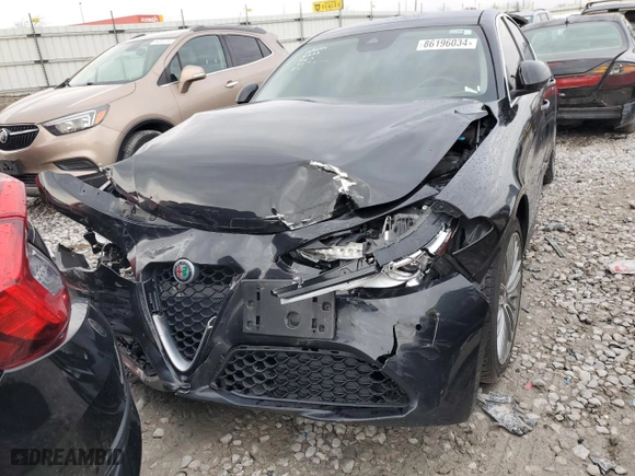 2017 Alfa Romeo Giulia Ti with VIN ZARFAECNXH7536474, listed as a Copart auction lot 86196034 with 87,461 mi miles and Salvage Title. Bid and sale history available at carsss.com. Image 5.