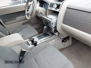2009 Ford Escape Hybrid with VIN 1FMCU59369KB61445, listed as a IAAI auction lot 42377759 with Not provided miles and . Bid and sale history available at DreamBid. Image 5.