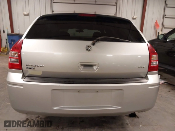 2005 Dodge Magnum z VIN 2DRGZR8V15H587486, wystawiony jako IAAI lot #42040578 z przebiegiem 179 158 mil mil oraz . Historia ofert i sprzedaży dostępna na DreamBid. Obrazek 17.