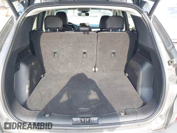 2022 Ford Escape Titanium with VIN 1FMCU9J90NUB35428, listed as a IAAI auction lot 42255369 with 33,662 mi miles and . Bid and sale history available at DreamBid. Image 18.