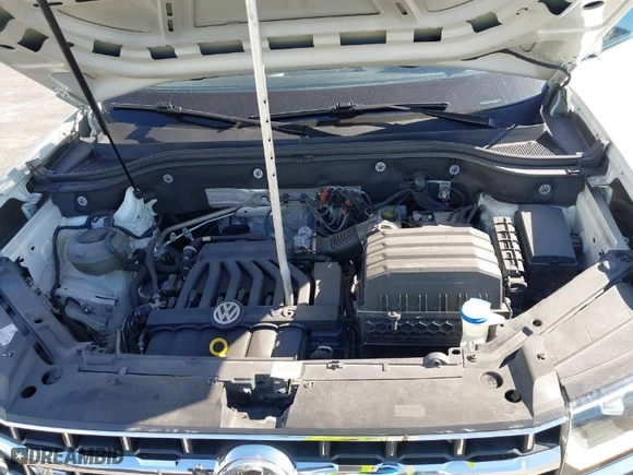2019 Volkswagen Atlas 3.6L V6 SE w/Technology with VIN 1V2WR2CA3KC600592, listed as a IAAI auction lot 41370275 with 82,226 mi miles. Bid and sale history available at carsss.com. Image 10.
