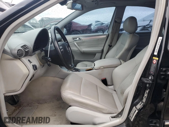 2006 Mercedes-Benz C 230 Sport z VIN WDBRF52HX6F743338, wystawiony jako Copart lot #45790645 z przebiegiem 123 677 mil mil oraz Czysty tytuł • Clean title. Historia ofert i sprzedaży dostępna na DreamBid. Obrazek 7.
