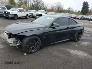 2018 BMW M4 with VIN WBS4Y9C58JAA85649, listed as a Copart auction lot 82620904 with 23,089 mi miles and Salvage Title. Bid and sale history available at carsss.com. Image 1.