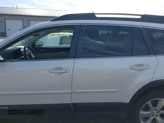2013 Subaru Outback Limited с VIN 4S4BRCPC1D3241744, выставлен на аукционе IAAI как лот 42289563 с пробегом 88 224 миль миль и . История ставок и продаж доступна на DreamBid. Изображение 14.