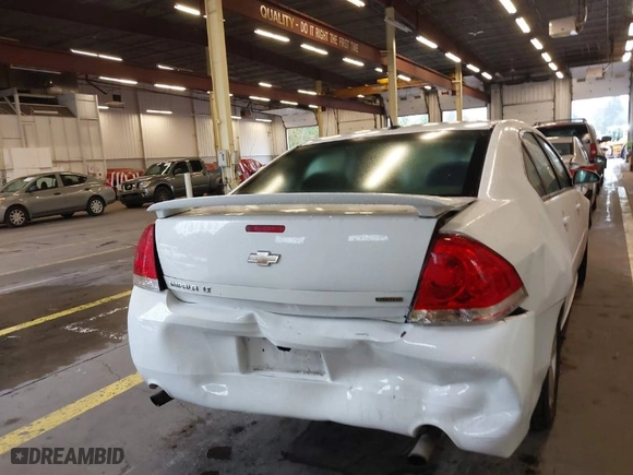 2014 Chevrolet Impala Limited LT with VIN 2G1WB5E38E1183897, listed as a IAAI auction lot 40576055 with NaN miles. Bid and sale history available at carsss.com. Image 16.