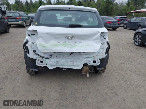 2020 Hyundai Venue SE z VIN KMHRB8A32LU028416, wystawiony jako IAAI lot #42497737 z przebiegiem 56 011 mil mil oraz . Historia ofert i sprzedaży dostępna na DreamBid. Obrazek 6.