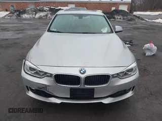 2013 BMW 3 Series 328i xDrive with VIN WBA3B5C58DF594087, listed as a IAAI auction lot 41710362 with 185,994 mi miles. Bid and sale history available at carsss.com. Image 13.
