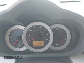 2008 Toyota RAV4 Limited с VIN JTMZD31V085093608, выставлен на аукционе IAAI как лот 42041980 с пробегом 127 613 миль миль и . История ставок и продаж доступна на DreamBid. Изображение 7.