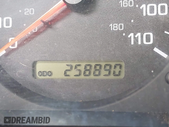 2001 Nissan Xterra XE z VIN 5N1ED28T51C588588, wystawiony jako IAAI lot #41950312 z przebiegiem 258 890 mil mil oraz . Historia ofert i sprzedaży dostępna na DreamBid. Obrazek 7.