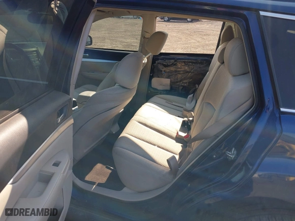 2011 Subaru Outback 2.5i Prem AWP/Pwr Moon with VIN 4S4BRBGC2B3447324, listed as a IAAI auction lot 39946491 with 152,661 mi miles. Bid and sale history available at carsss.com. Image 8.