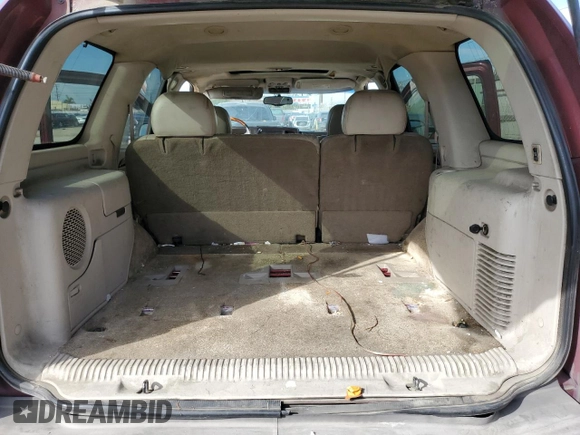 2002 Cadillac Escalade z VIN 1GYEC63TX2R296143, wystawiony jako Copart lot #45965545 z przebiegiem 288 265 mil mil oraz Szkoda całkowita • Salvage title. Historia ofert i sprzedaży dostępna na DreamBid. Obrazek 13.
