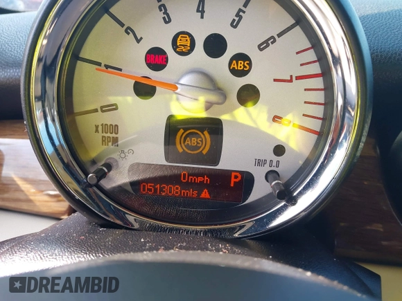2012 MINI Hardtop S with VIN WMWSV3C50CT388026, listed as a IAAI auction lot 42093542 with 51,308 mi miles and . Bid and sale history available at DreamBid. Image 15.