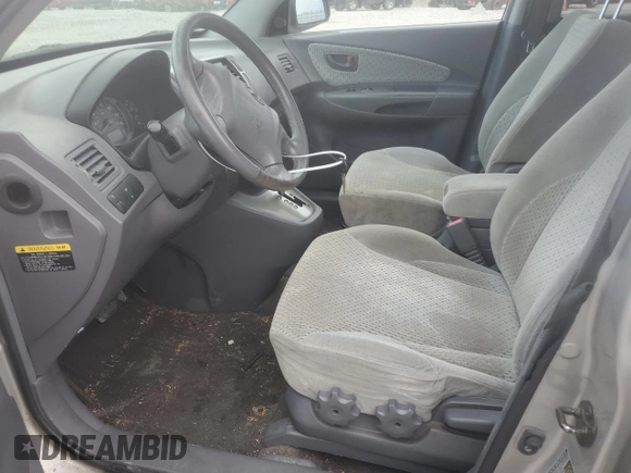2005 Hyundai Tucson GLS с VIN KM8JN12DX5U107905, выставлен на аукционе Copart как лот 54607205 с пробегом 128 394 миль миль и Списание • Salvage title. История ставок и продаж доступна на DreamBid. Изображение 7.