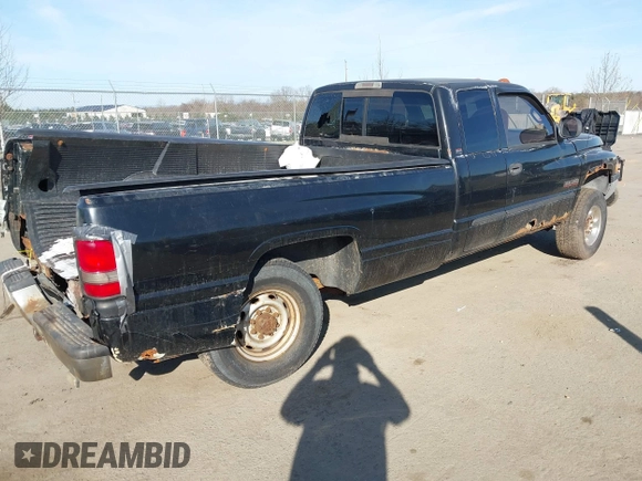 2001 Dodge 2500 z VIN 3B7KF23631G718044, wystawiony jako IAAI lot #41834498 z przebiegiem 154 515 mil mil oraz . Historia ofert i sprzedaży dostępna na DreamBid. Obrazek 4.