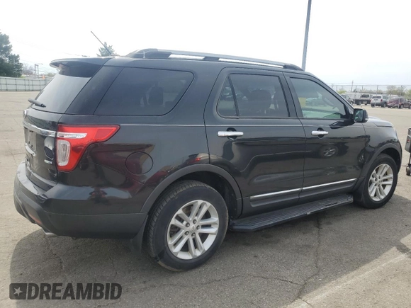 2013 Ford Explorer XLT with VIN 1FM5K8D88DGC04777, listed as a Copart auction lot 53450265 with 95,537 mi miles and Salvage Title. Bid and sale history available at carsss.com. Image 3.