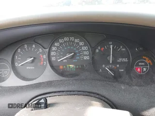 2004 Buick Regal LS with VIN 2G4WB52KX41348992, listed as a IAAI auction lot 42160201 with 110,079 mi miles. Bid and sale history available at carsss.com. Image 7.