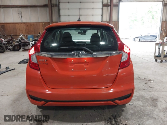 2020 Honda Fit EX z VIN 3HGGK5H88LM729821, wystawiony jako IAAI lot #42487824 z przebiegiem 21 789 mil mil oraz . Historia ofert i sprzedaży dostępna na DreamBid. Obrazek 17.