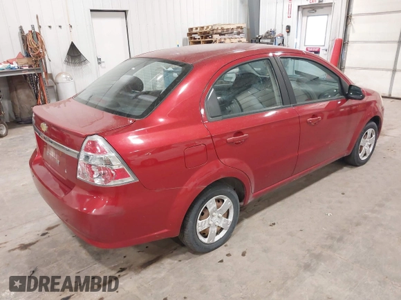 2010 Chevrolet Aveo 1LT z VIN KL1TD5DE6AB123027, wystawiony jako IAAI lot #42284949 z przebiegiem 139 388 mil mil oraz . Historia ofert i sprzedaży dostępna na DreamBid. Obrazek 4.