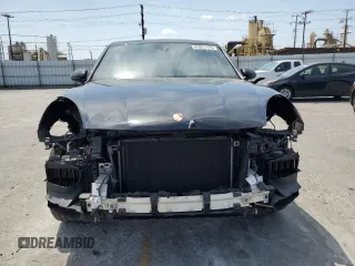 2019 Porsche Cayenne with VIN WP1AA2AY9KDA05256, listed as a Copart auction lot 61611175 with 64,148 mi miles and Salvage title. Bid and sale history available at DreamBid. Image 5.