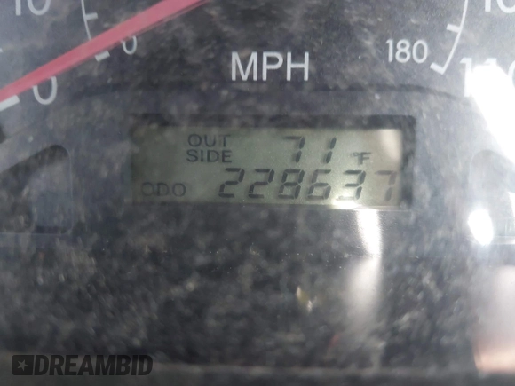 2006 Toyota Corolla CE with VIN 2T1BR32EX6C642152, listed as a IAAI auction lot 42039935 with 228,637 mi miles and . Bid and sale history available at DreamBid. Image 7.