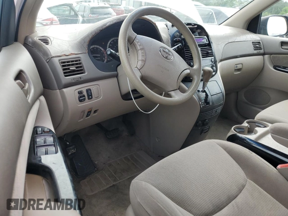 2004 Toyota Sienna CE with VIN 5TDZA23C54S135144, listed as a Copart auction lot 54695035 with 187,823 mi miles and Clean Title. Bid and sale history available at carsss.com. Image 8.
