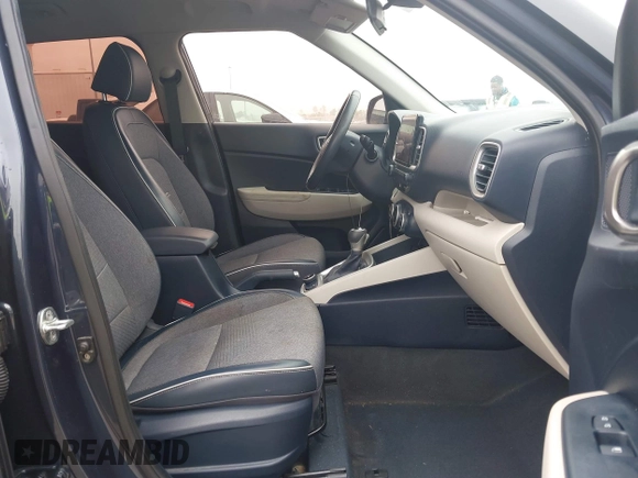 2021 Hyundai Venue SEL with VIN KMHRC8A31MU086807, listed as a IAAI auction lot 41457034 with 61,109 mi miles and . Bid and sale history available at DreamBid. Image 5.