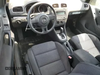 2013 Volkswagen Golf w/Conv & Sunroof z VIN WVWBB7AJ5DW005104, wystawiony jako Copart lot #60706685 z przebiegiem 111 146 mil mil oraz Czysty tytuł • Clean title. Historia ofert i sprzedaży dostępna na DreamBid. Obrazek 8.