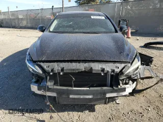 2017 Infiniti QX30 Premium with VIN SJKCH5CP2HA021527, listed as a Copart auction lot 85022454 with 86,799 mi miles and Salvage Title. Bid and sale history available at DreamBid. Image 5.