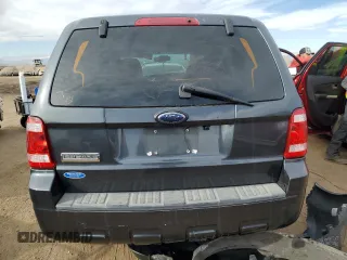 2008 Ford Escape XLS z VIN 1FMCU02Z58KB05139, wystawiony jako Copart lot #89308165 z przebiegiem Nie podano mil oraz Nie do naprawy • Non repairable. Historia ofert i sprzedaży dostępna na DreamBid. Obrazek 6.