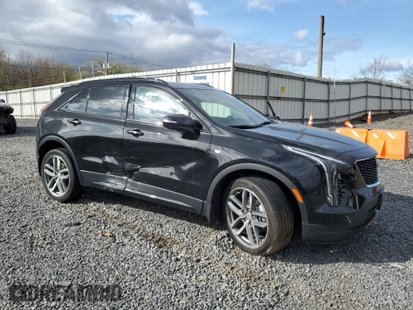2023 Cadillac XT4 AWD Sport z VIN 1GYFZFR45PF128521, wystawiony jako Copart lot #53185325 z przebiegiem 17 657 mil mil oraz Szkoda całkowita • Salvage title. Historia ofert i sprzedaży dostępna na DreamBid. Obrazek 4.