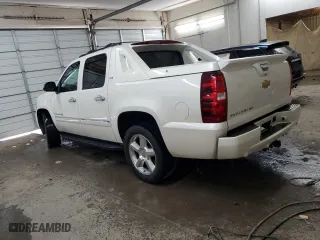 2012 Chevrolet Avalanche LTZ with VIN 3GNTKGE79CG280627, listed as a Copart auction lot 72275044 with 119,782 mi miles and Salvage Title. Bid and sale history available at carsss.com. Image 2.