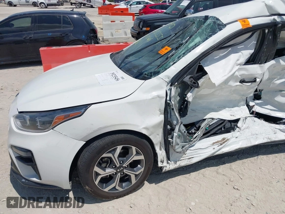 2019 Kia Forte LXS with VIN 3KPF24AD0KE128679, listed as a IAAI auction lot 39235456 with 1 mi miles. Bid and sale history available at carsss.com. Image 19.