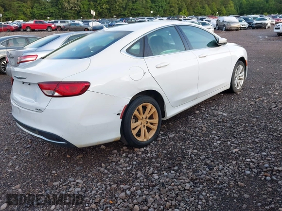 2015 Chrysler 200 Limited z VIN 1C3CCCAB9FN650810, wystawiony jako IAAI lot #42178449 z przebiegiem Nie podano mil oraz . Historia ofert i sprzedaży dostępna na DreamBid. Obrazek 4.