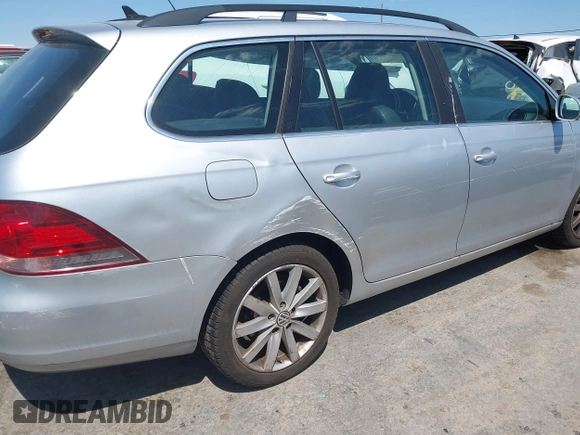 2013 Volkswagen Jetta TDI w/Sunroof & Nav with VIN 3VWPL7AJ0DM627920, listed as a IAAI auction lot 42629396 with 138,741 mi miles and . Bid and sale history available at DreamBid. Image 6.