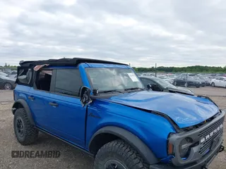 2021 Ford Bronco z VIN 1FMEE5DHXMLA78970, wystawiony jako IAAI lot #42316756 z przebiegiem 35 668 mil mil oraz . Historia ofert i sprzedaży dostępna na DreamBid. Obrazek 12.