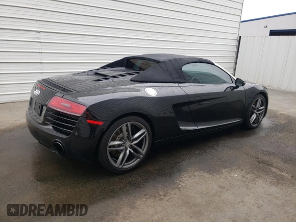 2014 Audi R8 z VIN WUASUAFG4EN001365, wystawiony jako Copart lot #58440864 z przebiegiem 67 980 mil mil oraz Szkoda całkowita • Salvage title. Historia ofert i sprzedaży dostępna na DreamBid. Obrazek 3.