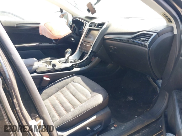 2015 Ford Fusion SE with VIN 3FA6P0HD9FR167131, listed as a IAAI auction lot 41619300 with 88,159 mi miles and . Bid and sale history available at DreamBid. Image 5.