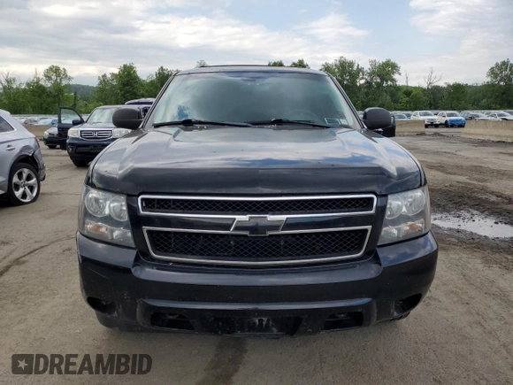 2013 Chevrolet Tahoe Commercial z VIN 1GNSK2E00DR159875, wystawiony jako Copart lot #58778595 z przebiegiem 203 215 mil mil oraz Czysty tytuł • Clean title. Historia ofert i sprzedaży dostępna na DreamBid. Obrazek 5.