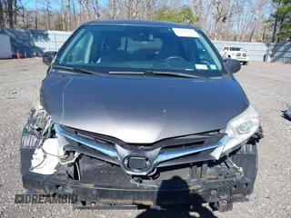 2018 Toyota Sienna LE Auto Access Seat with VIN 5TDKZ3DC4JS925755, listed as a IAAI auction lot 41887172 with 212,921 mi miles. Bid and sale history available at carsss.com. Image 12.