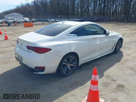 2017 Infiniti Q60 Sport with VIN JN1EV7EL8HM550153, listed as a IAAI auction lot 41701379 with 111,476 mi miles. Bid and sale history available at carsss.com. Image 4.