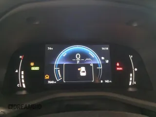 2025 Toyota Camry LE z VIN 4T1DAACK3SU093878, wystawiony jako Copart lot #58537315 z przebiegiem 7 640 mil mil oraz Czysty tytuł • Clean title. Historia ofert i sprzedaży dostępna na DreamBid. Obrazek 9.
