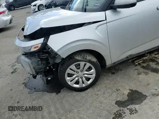 2020 Kia Soul LX with VIN KNDJ23AU2L7101795, listed as a Copart auction lot 46252875 with 0 mi miles and Salvage Title. Bid and sale history available at carsss.com. Image 10.