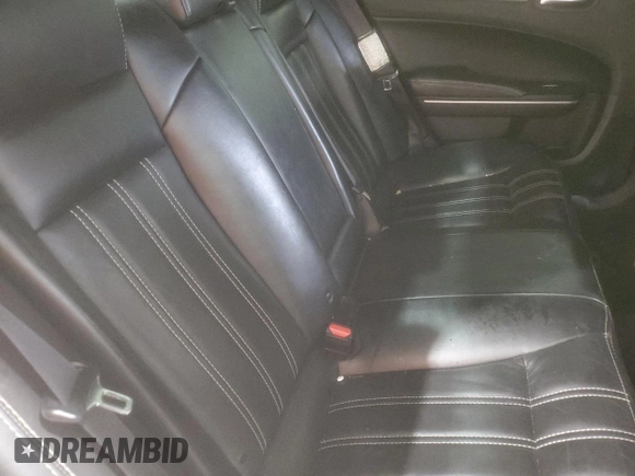2019 Chrysler 300 with VIN 2C3CCABG7KH697691, listed as a Copart auction lot 50608055 with 141,601 mi miles and Salvage Title. Bid and sale history available at carsss.com. Image 10.