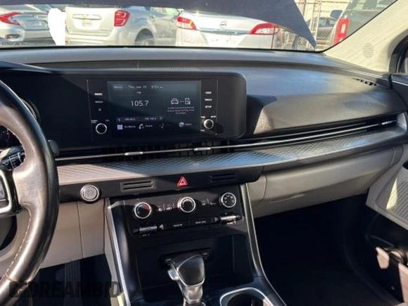2022 Kia Carnival LXS with VIN KNDNB4H33N6146144, listed as a Copart auction lot 42622055 with 119,709 mi miles and Clean Title. Bid and sale history available at carsss.com. Image 9.