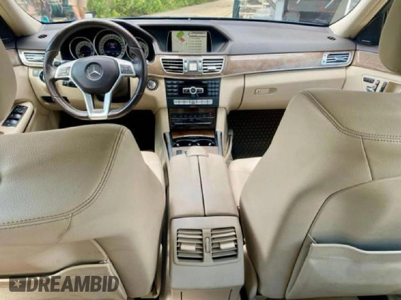 2014 Mercedes-Benz E-Class E 350 Luxury with VIN WDDHF8JB1EA850968, listed as a Copart auction lot 74992484 with 110,021 mi miles and Clean Title. Bid and sale history available at carsss.com. Image 9.