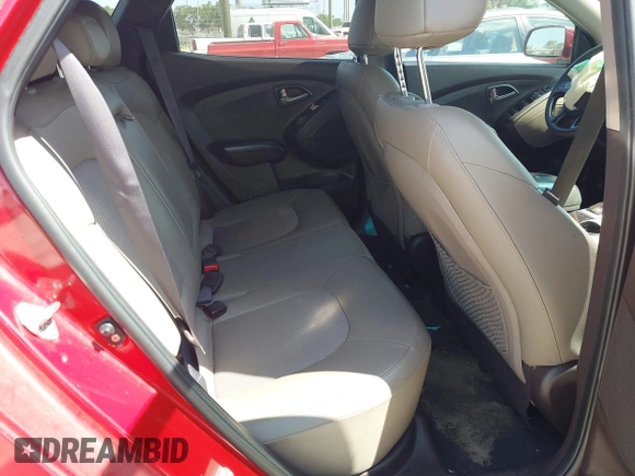 2015 Hyundai Tucson GLS with VIN KM8JT3AF8FU041103, listed as a IAAI auction lot 41967606 with 79,662 mi miles and . Bid and sale history available at DreamBid. Image 8.