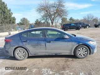 2017 Hyundai Elantra SE z VIN 5NPD74LF8HH187040, wystawiony jako IAAI lot #41350743 z przebiegiem 78 119 mil mil oraz . Historia ofert i sprzedaży dostępna na DreamBid. Obrazek 13.