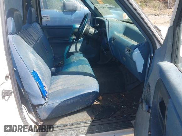 1993 Ford Ranger Splash z VIN 1FTCR10A2PUD05276, wystawiony jako IAAI lot #41839586 z przebiegiem 51 223 mil mil oraz . Historia ofert i sprzedaży dostępna na DreamBid. Obrazek 5.