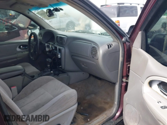 2006 Chevrolet TrailBlazer LT with VIN 1GNES13M462204650, listed as a IAAI auction lot 41652553 with 189,594 mi miles. Bid and sale history available at carsss.com. Image 5.